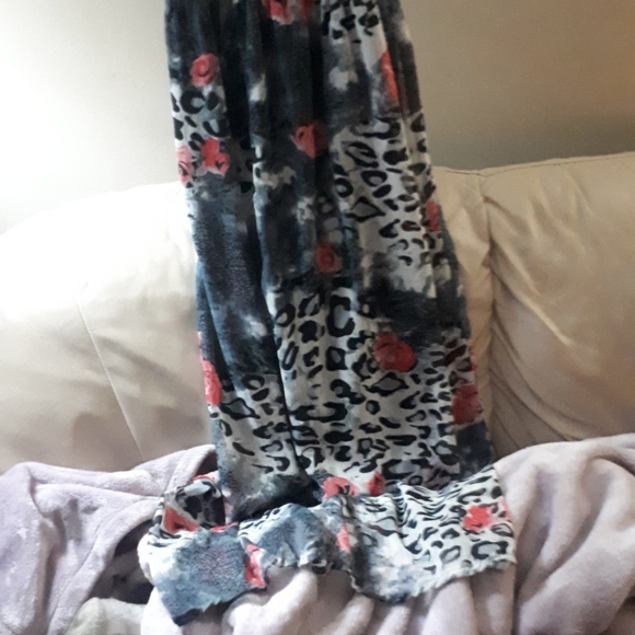 Woman's maxi dress - Picture 3 of 5